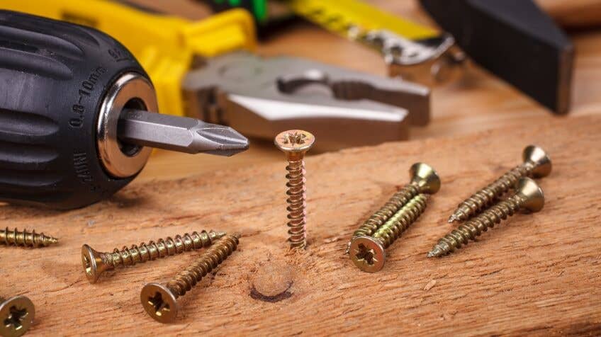 Construction screws vs. wood screws